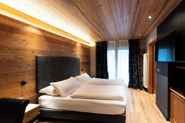 Bedroom 4, Sport Hotel S. Vigilio, Trento