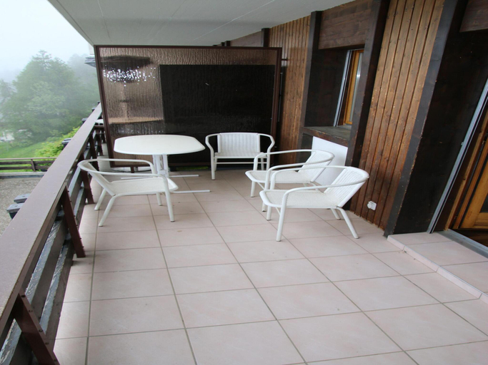 3, Charming apartment with hill view, Sion