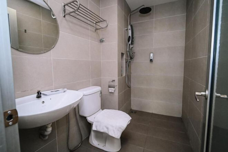 Bathroom 4, Kingston Hotel 2 @ Setapak, Kuala Lumpur