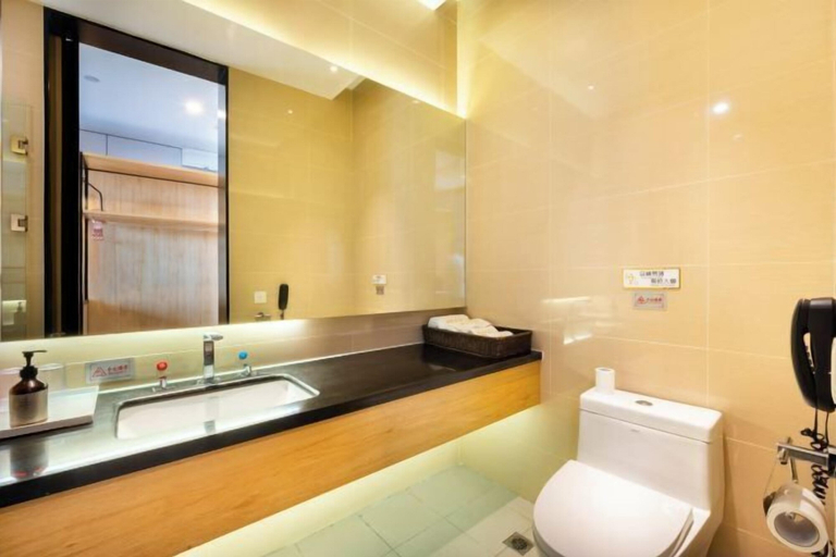 Bathroom 4, Lanyun jiduo Hotel, Tianjin