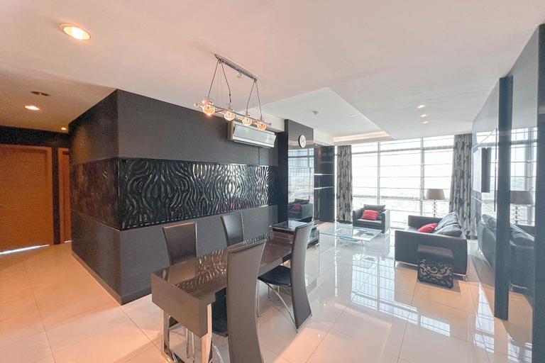 In-room dining 2, Spacious And Comfortable Living 3Br Apartment At Aryaduta Residence, Surabaya