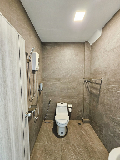 Bathroom 2, The Base Inn｜Near Beach｜Near Night Market, Pattaya