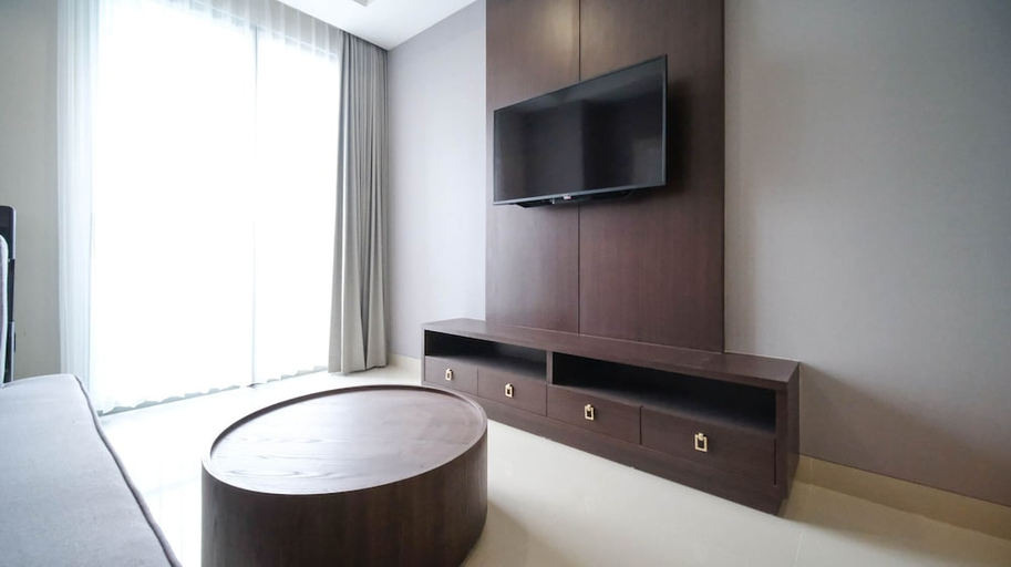 Living Area 5, Tidy And Spacious 2Br At Grand Sungkono Lagoon Apartment, Surabaya