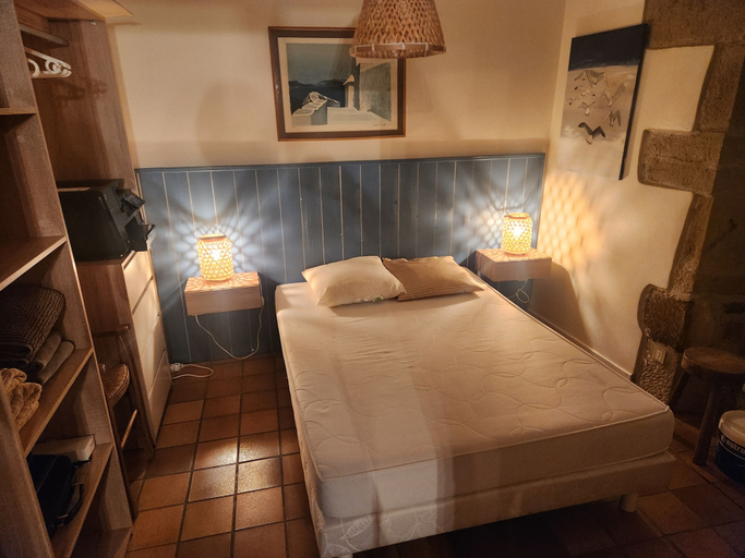 Room 4, BRUNO HAMON, Lot