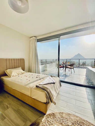 Room 5, Legend Pyramids Inn, Al-Ahram