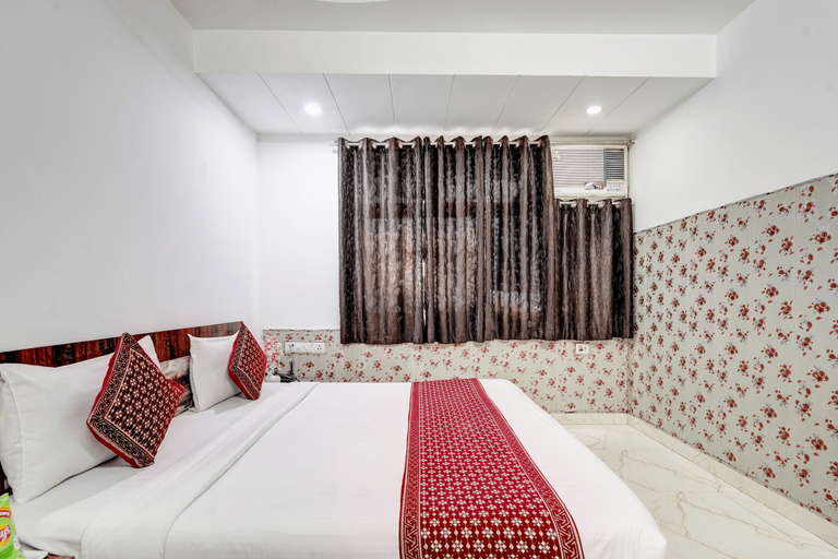 Room 4, Hotel Amour By RMR Hotels, Delhi