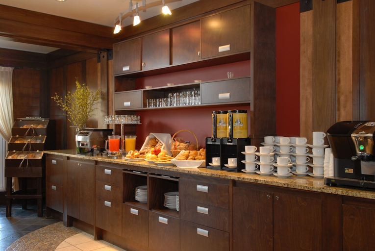 Food & Drinks, Ermitage du Lac Les Suites Tremblant, Les Laurentides
