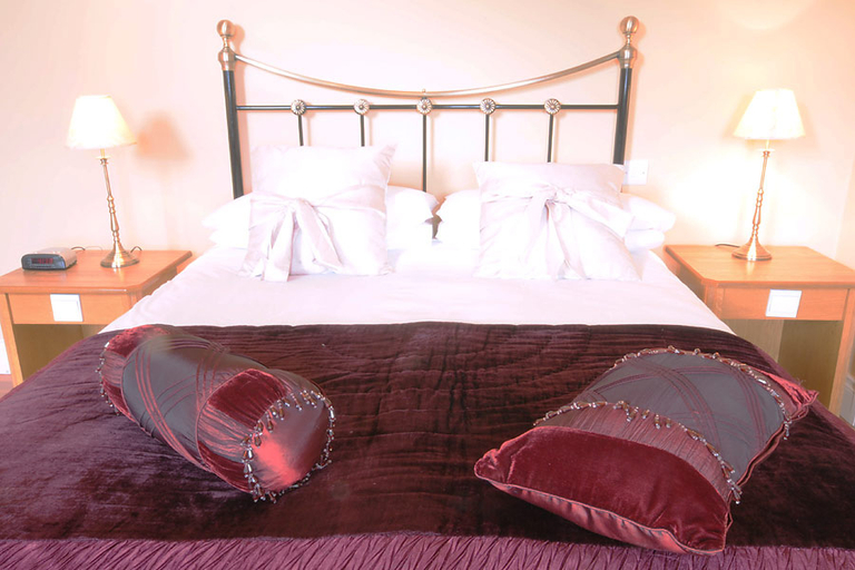 Bedroom 3, Imeall na Mara