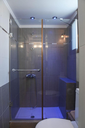 Bathroom 3, Amerisa Suites, South Aegean