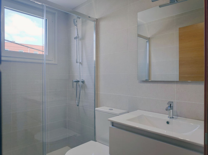 Bathroom 5, Apartamentos Rey, A Coruña