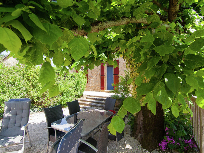 5, Elegant Villa in Saint-Medard, Dordogne