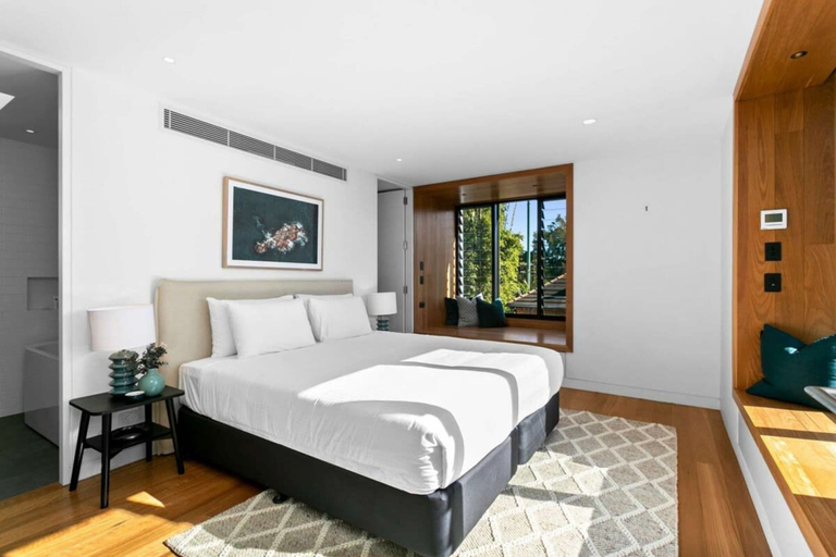 Room 3, Impeccable 3-bed Home Near the Beach, Sydney