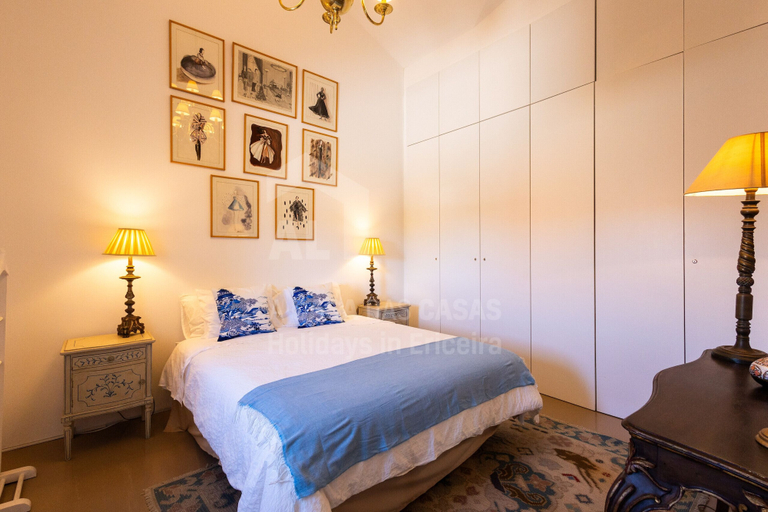 Room 5, ZAS House by ACasaDasCasas, Mafra