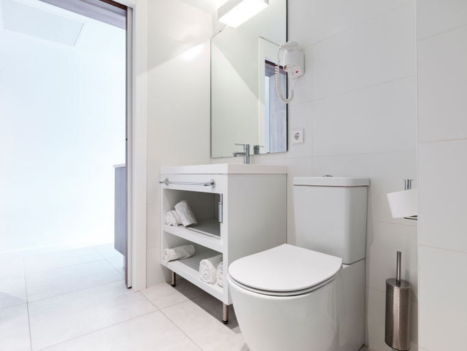 Bathroom, Playas Cas Saboners, Baleares