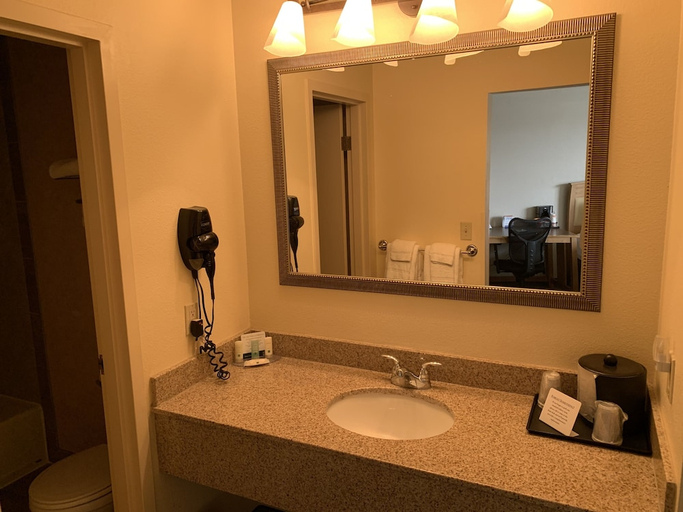 Bathroom 4, Comfort Suites Idaho Falls, Bonneville