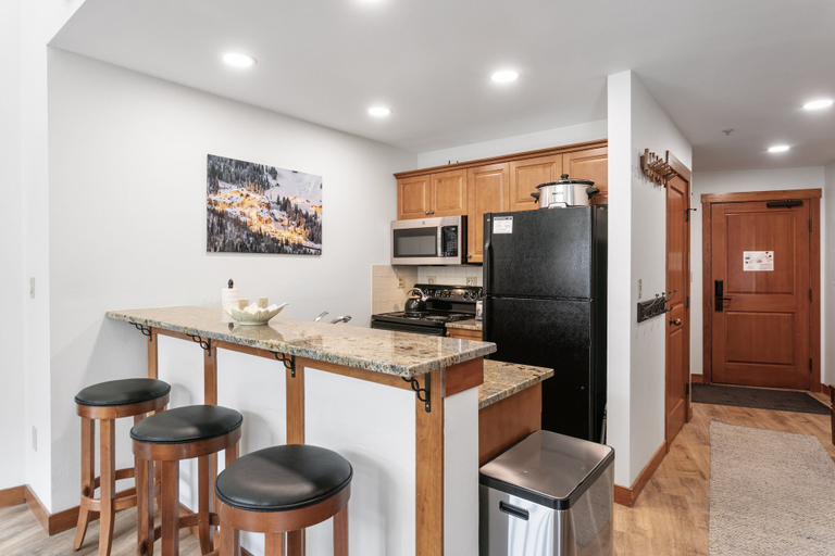 Private kitchen 2, 1404 - Two Bedroom Standard Eagle Springs West 2 Condo by RedAwning, Salt Lake