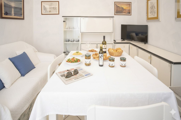 Others 4, Casa Vacanze PIRINOLI, Imperia