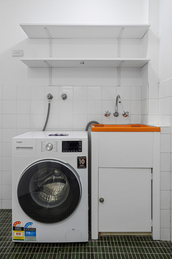 Others 2, Spacious 1-bed in the Heart of Teneriffe, Newstead