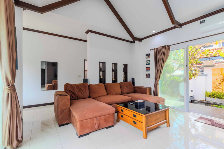 Living area, 2BR with Pool Near Beaches V267, Phuket Island
