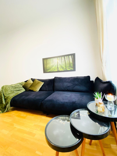 Room 5, Bright 2BR Apartment Near Westbahnhof, Wien