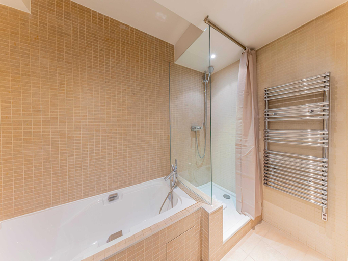 Bathroom 3, Cosy apartment ac. balcony - 1BR4P - Eiffel Tower, Paris