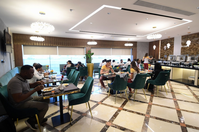 Food & Drinks 5, Emirates Stars Hotel Apartments - Dubai, Dubai