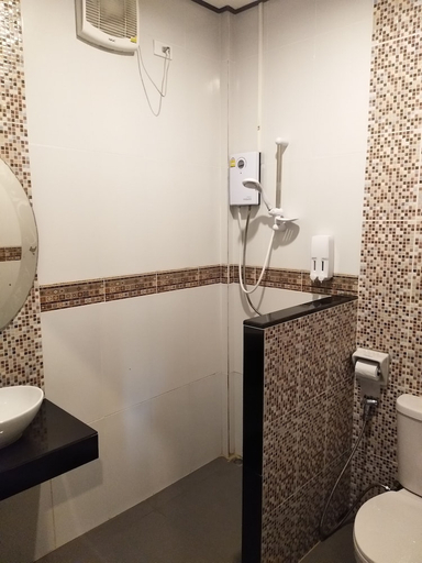 Bathroom, Rossarin Garden Resort 2, Kaeng Khoi