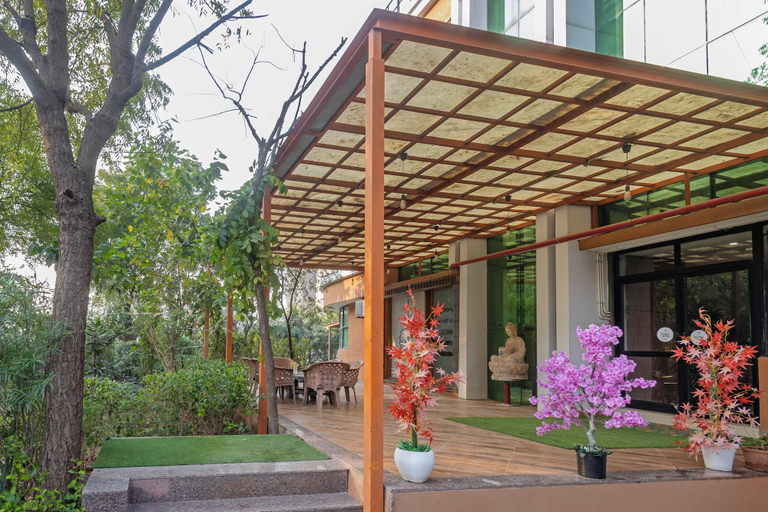 Exterior & Views 2, Treebo Executive Suites, Gandhinagar