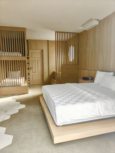 Others 3, Gluck Bloom, Japandi-style stay with Bath tub, Bandung