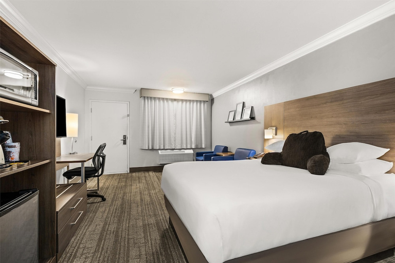 Bedroom 4, Signature Temecula, Riverside