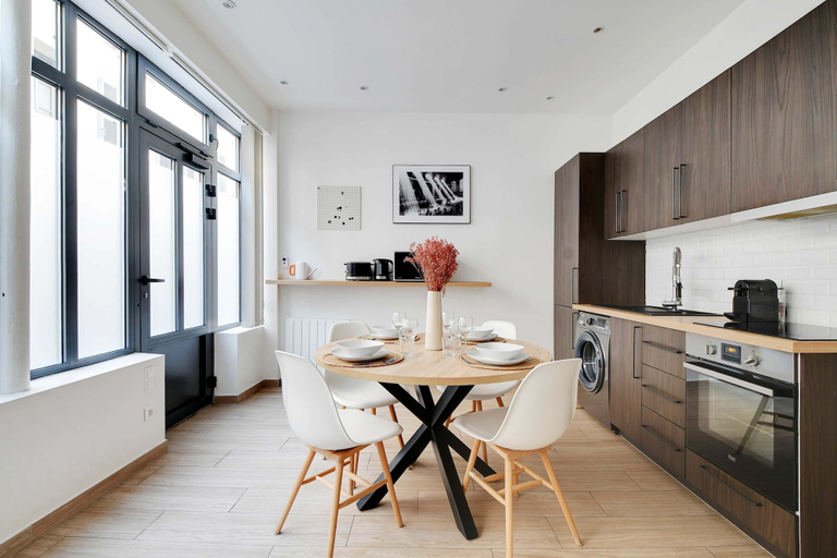 Private kitchen 4, Amazing apartment - 2BR 6P - Bastille, Paris