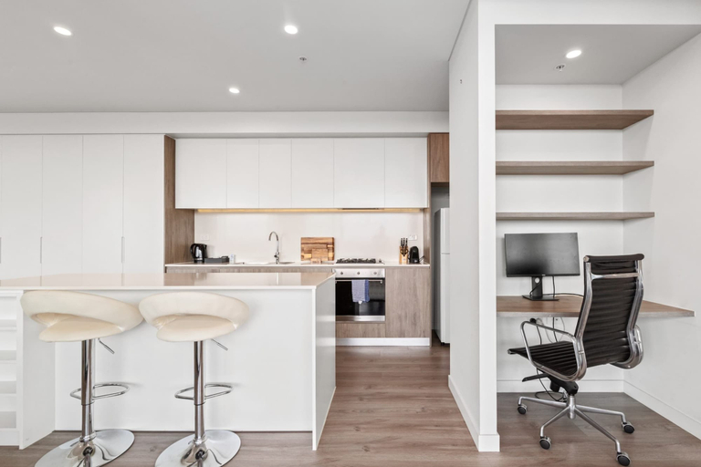 Private kitchen 2, Luxe 2-bed: Modern Interiors, Balcony & BBQ Area, Sydney