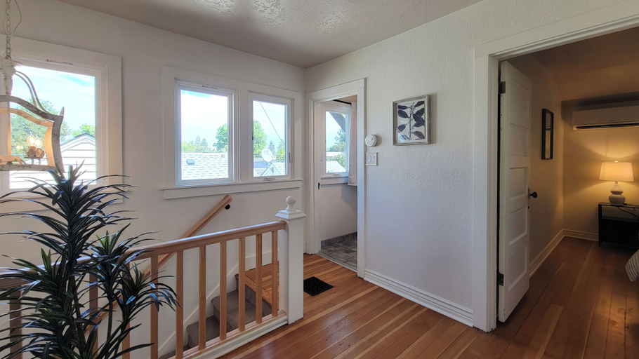 Interior 2, Rosewood Landing- Hot Tub- Sauna, Jackson