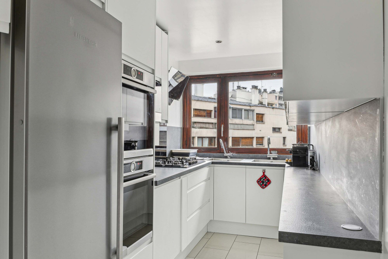 Private kitchen 3, Appartement Spacieux P re Lachaise-bail Mobilit, Paris