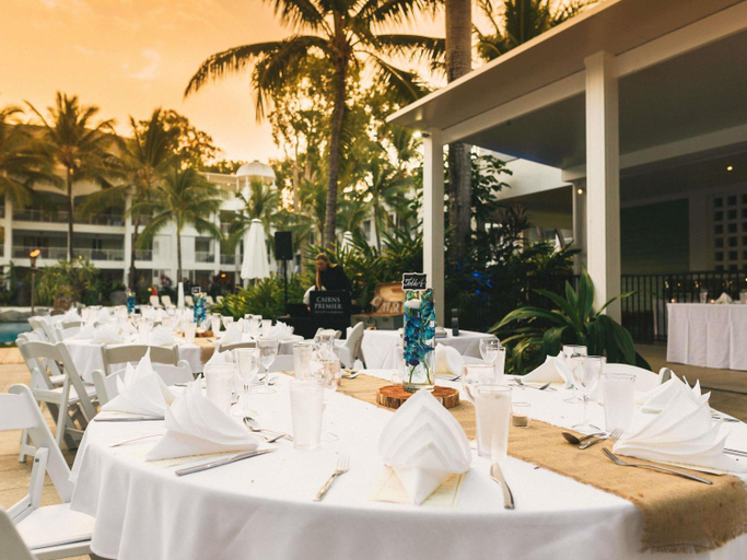Food & Drinks 5, Peppers Beach Club & Spa Palm Cove, Cairns