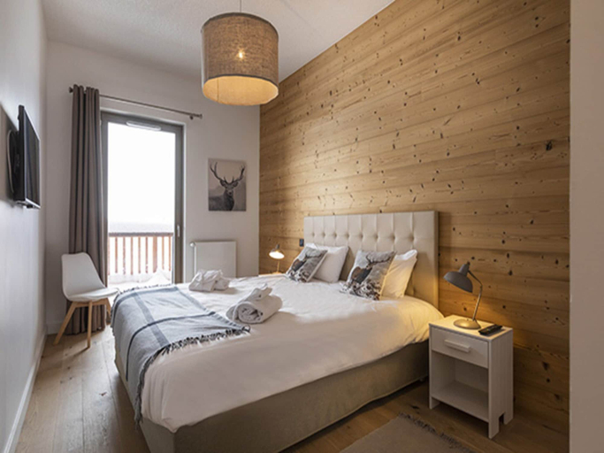 Room 5, Apartment in La Rosiere With Stunning Alpine Views, Savoie