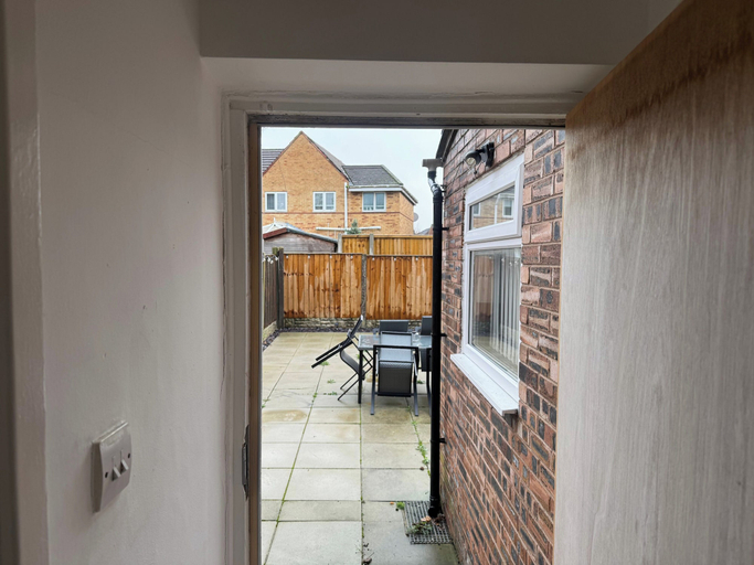Interior 4, Knotty Ash - 3 Beds - Sleeps 6 - On-site Parking, Knowsley