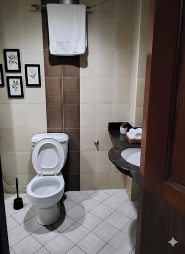 Bathroom 5, Mactan District Budgetel - Lapu Lapu Cebu - Hostel, Lapu-Lapu City