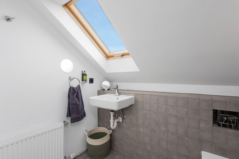 Bathroom 3, Freyja Guesthouse & Suites, Reykjavík