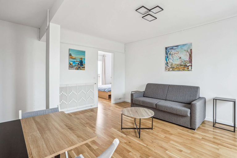 Living area 4, Charmant Appt Avec Balcon - Ternes- Bail Mobilit, Paris