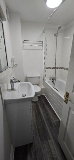 Bathroom 3, Albany selfcatering apartments