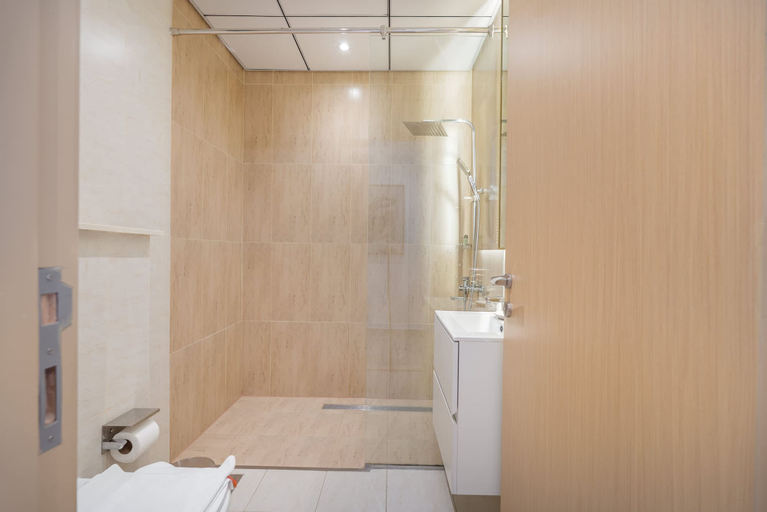 Room 5, Stunning Studio in Regina Tower With Five Hotel View, Dubai
