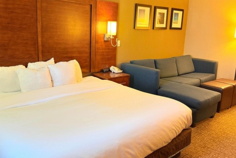 Bedroom 2, Hawthorn Extended Stay by Wyndham Amarillo, Randall