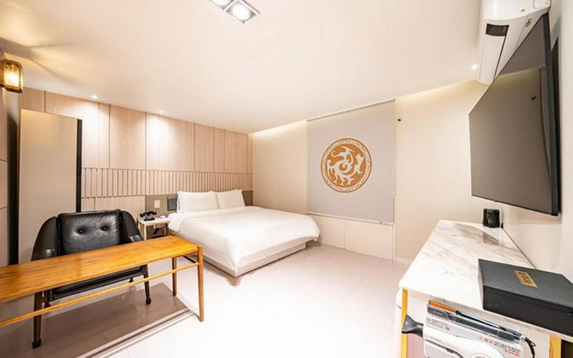 Bedroom 2, Changwon Myeongseodong Hotel Goguryeo, Changwon