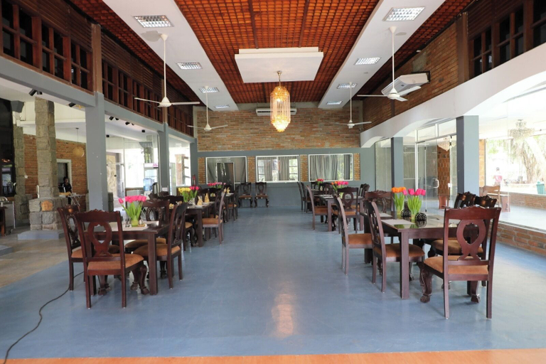 Food & Drinks 5, Avasta Resort, N. Palatha East