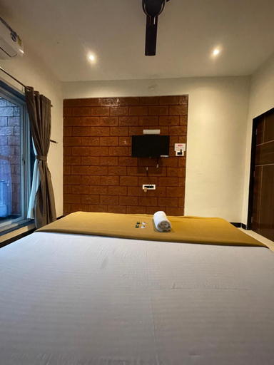 Bedroom 2, Scarlet Resort, Raigarh