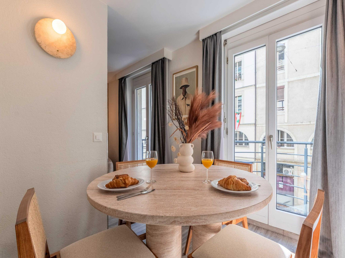 5, Modern Apartment - AC 1BR/4P - Genève, Genève