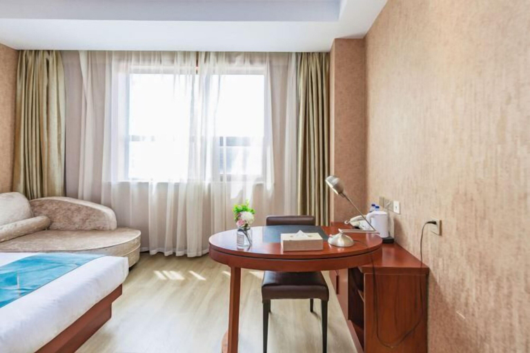 Bedroom 5, Shandong King King Hotel, Zhoushan