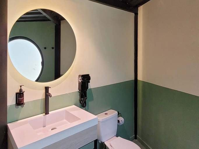 Room 3, w Charming 2BR w Terrace Jacuzzi in Poblado, Medellín
