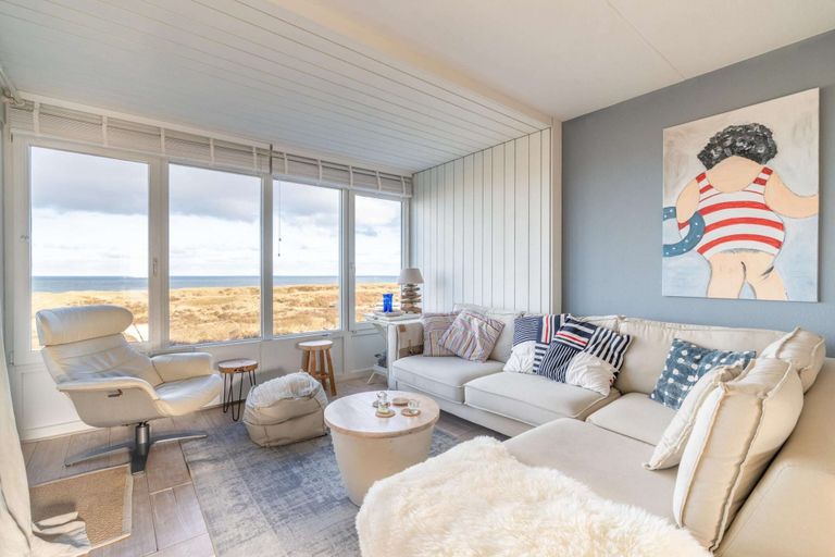 Living room 3, 4 Person Apartment With sea View, Texel